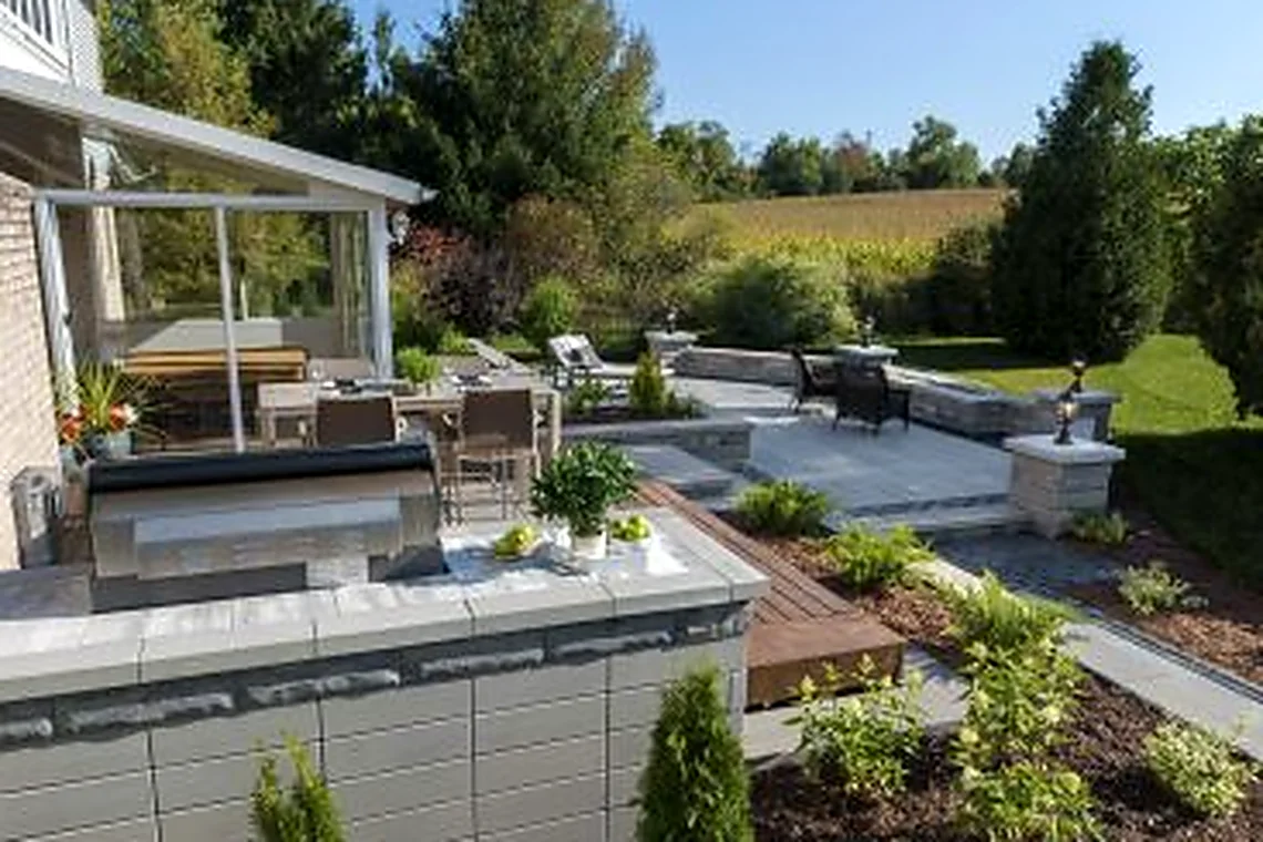 Curved paver walkway